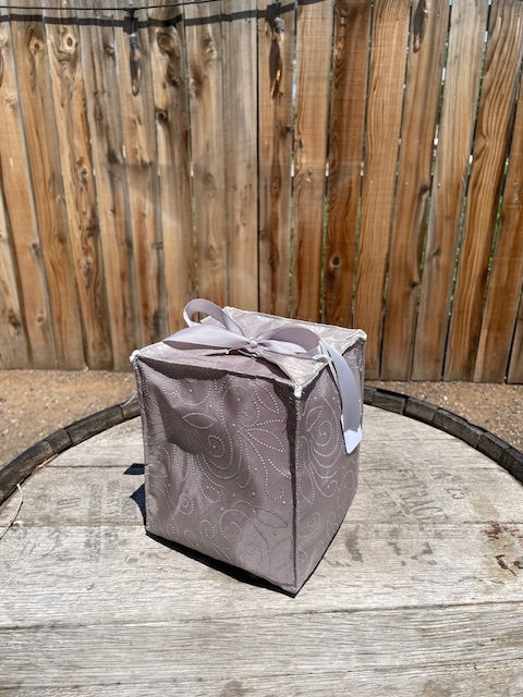 Reusable gift "boxes" image 0